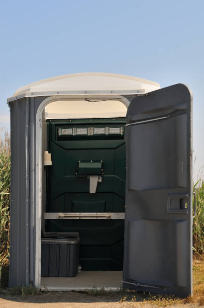 Best Affordable portable toilet rental  in Rochester, IL